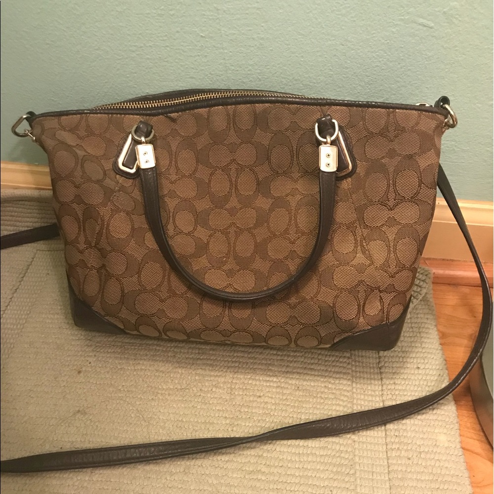 Coach Purse - Picture 4 of 6